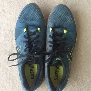 ASICS men’s athletic shoes